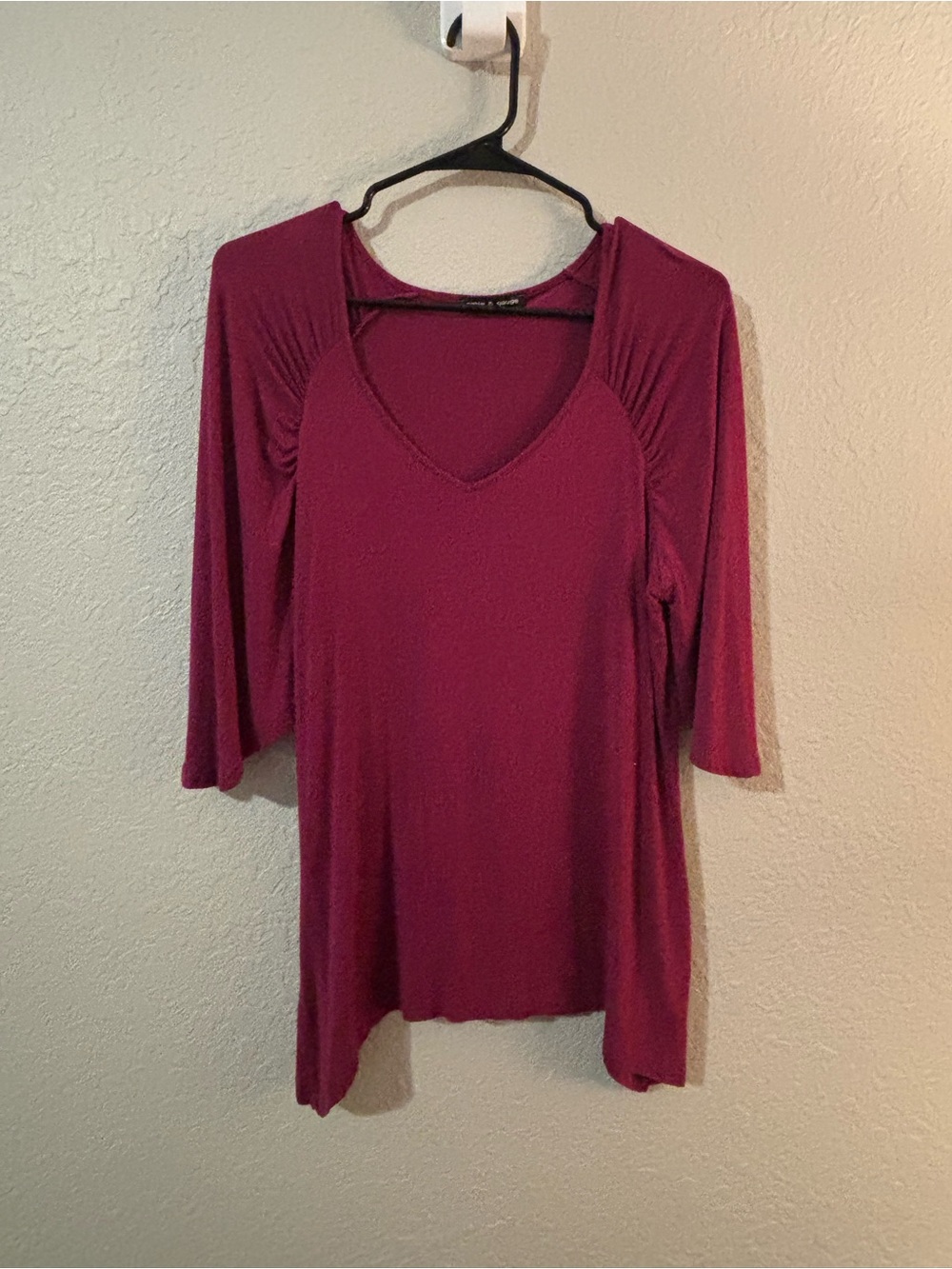Cable & Gauge Plum V-Neck Long Sleeve Tee